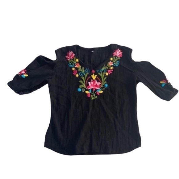 Urban Outfitters Black Floral Embroidered Open Shoulder Top Size Small. - Picture 2 of 7